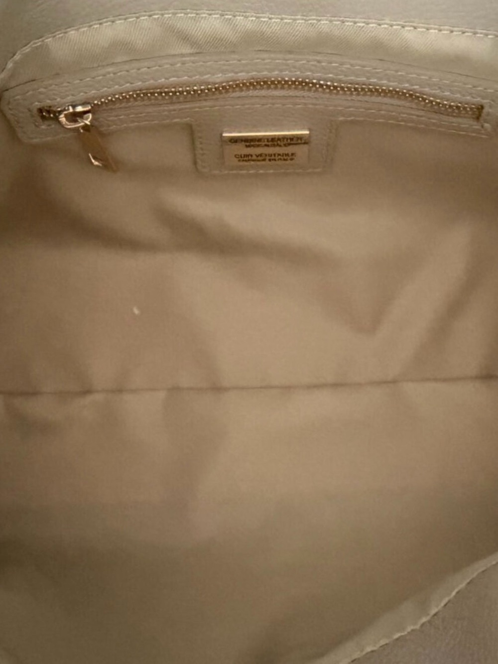 Minimalist Women's Genuine Leather Shoulder Bag in Tan with Gold Clasp - Picture 3 of 7
